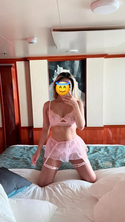 Who wants to fuck this ballerina?