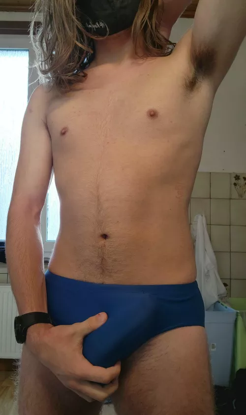 [18] Got a boner before my shower, take care of it 