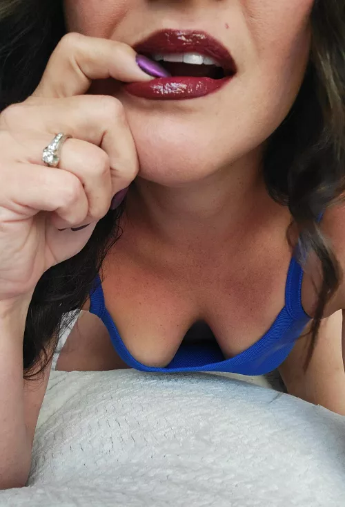 Come closer and let me play with you.