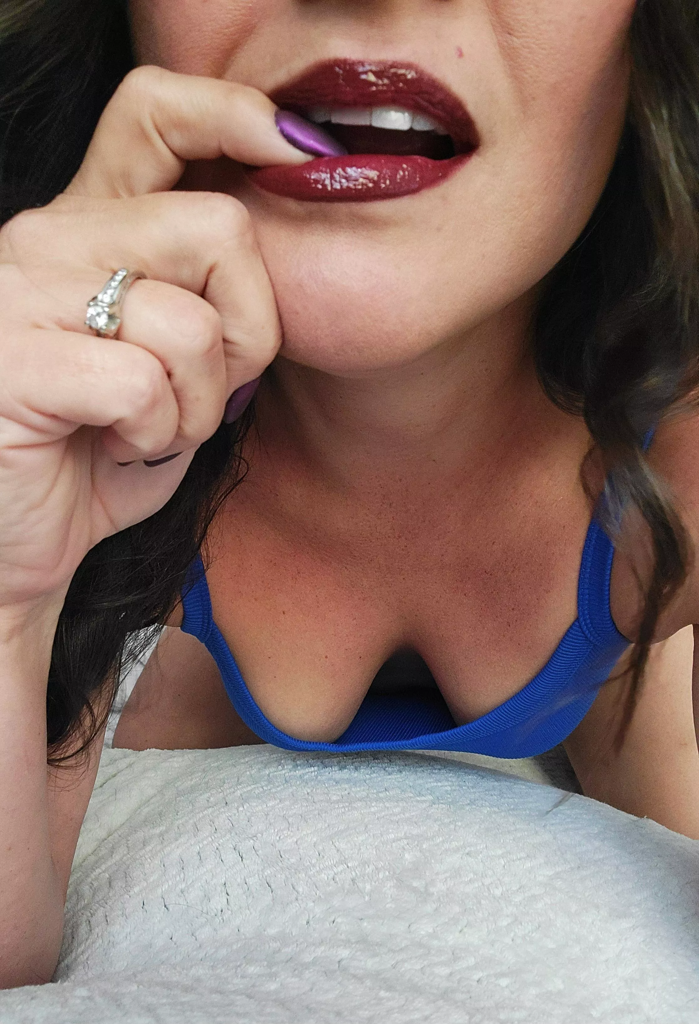 Come closer and let me play with you.