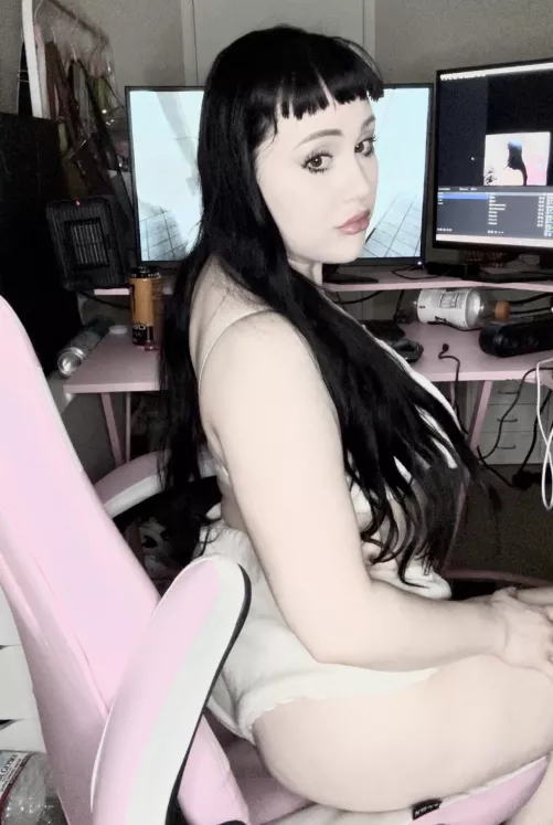 Guys who build their own pcs are hot