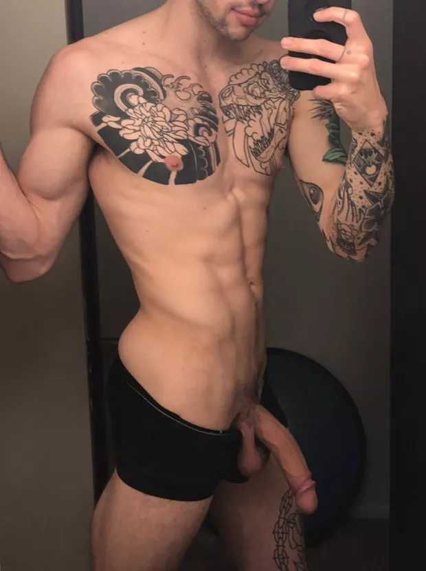 Who can I send nudes to?