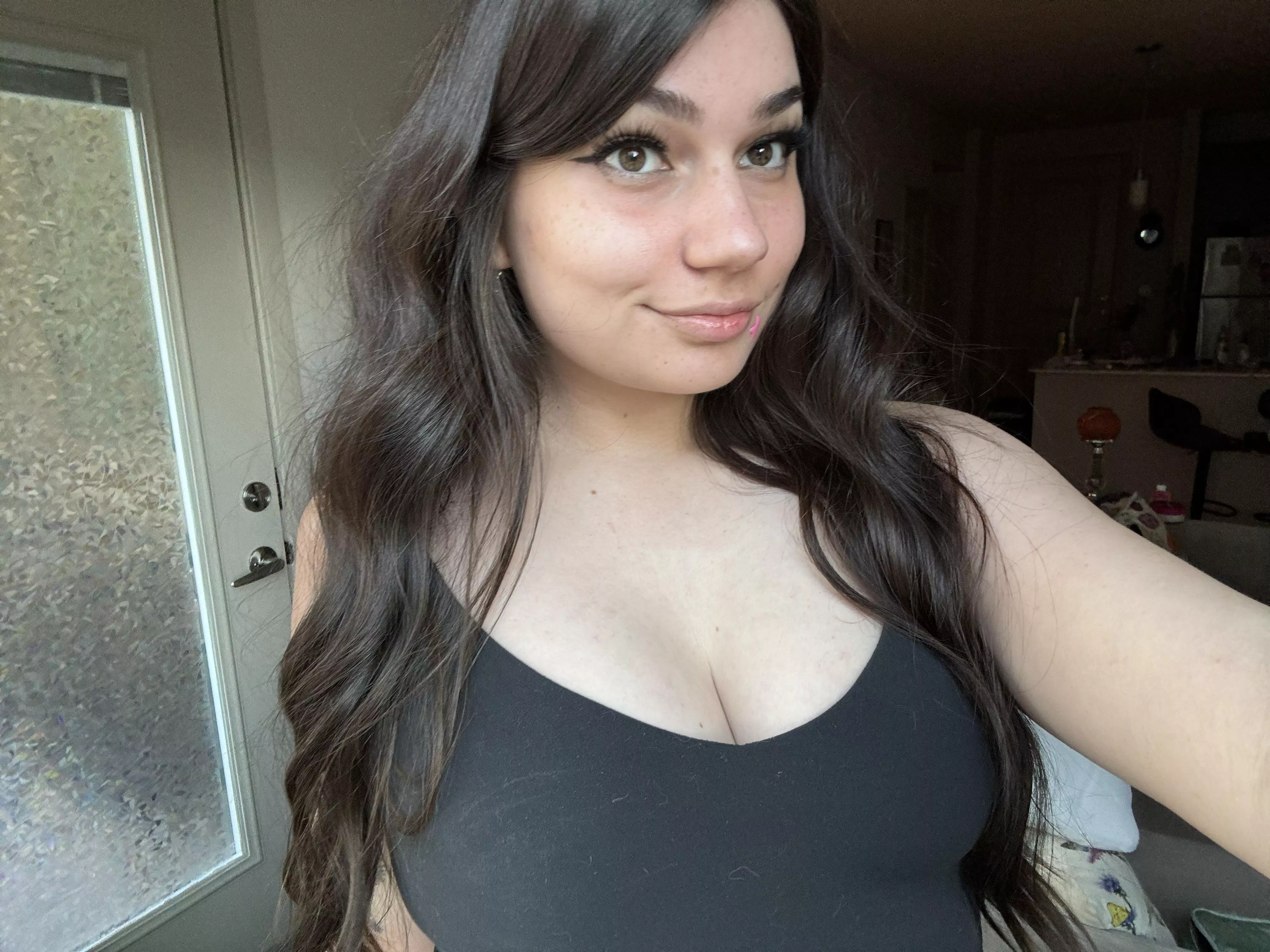 Good morning! I hope you have a great day today! Half Italian & half Nicaraguan