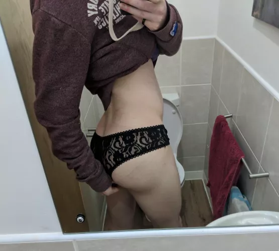 Is this enough to make a curious guy want to fuck me?