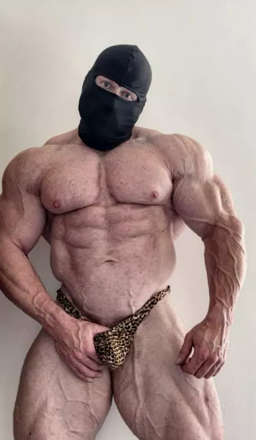 Lift heavy, lift strong. Be a bodybuilder.