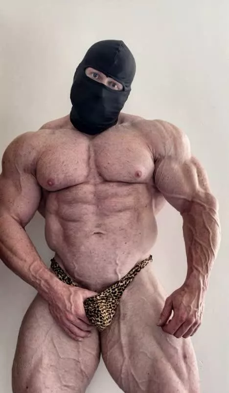 Lift heavy, lift strong. Be a bodybuilder.