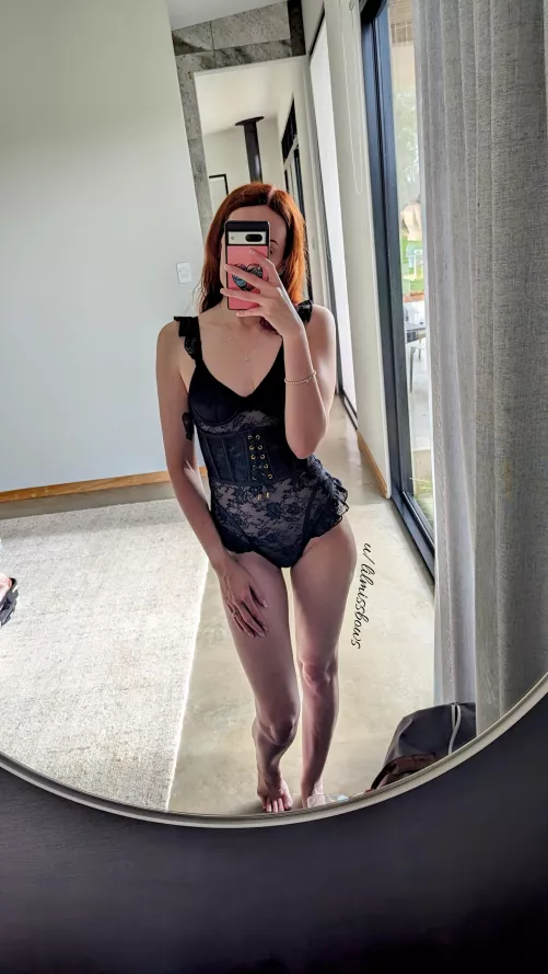 Showing off my petite milf rig