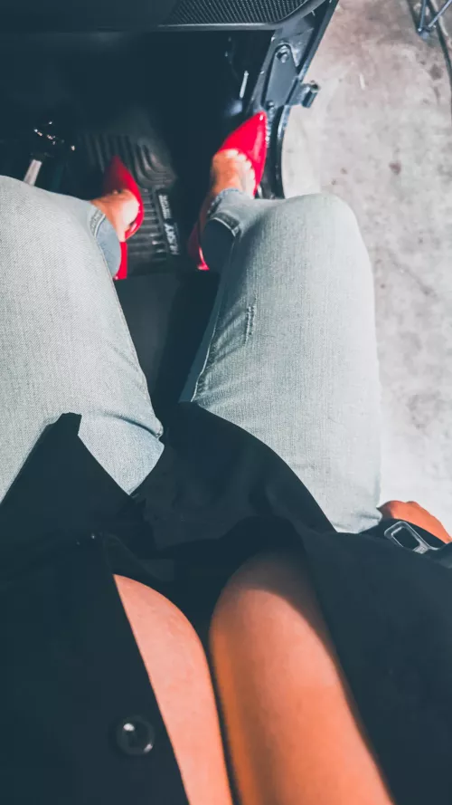 Who’s up for a jeep run with me?