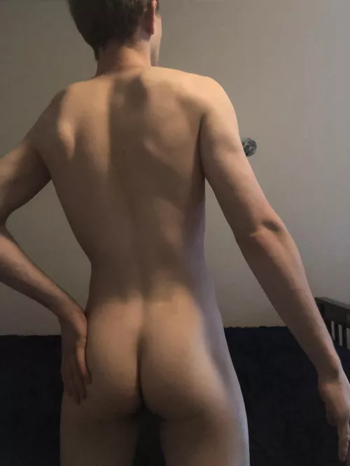 (22) How’s my butt look?