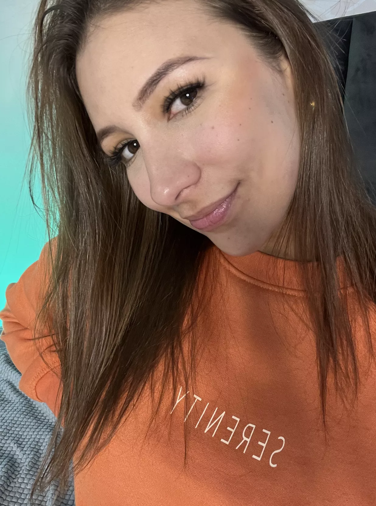 A nice day to you, I hope I look pretty