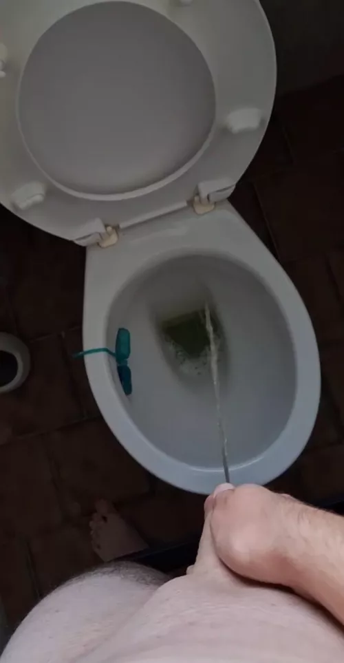 Anyone else getting hatd from peeing? Let me know