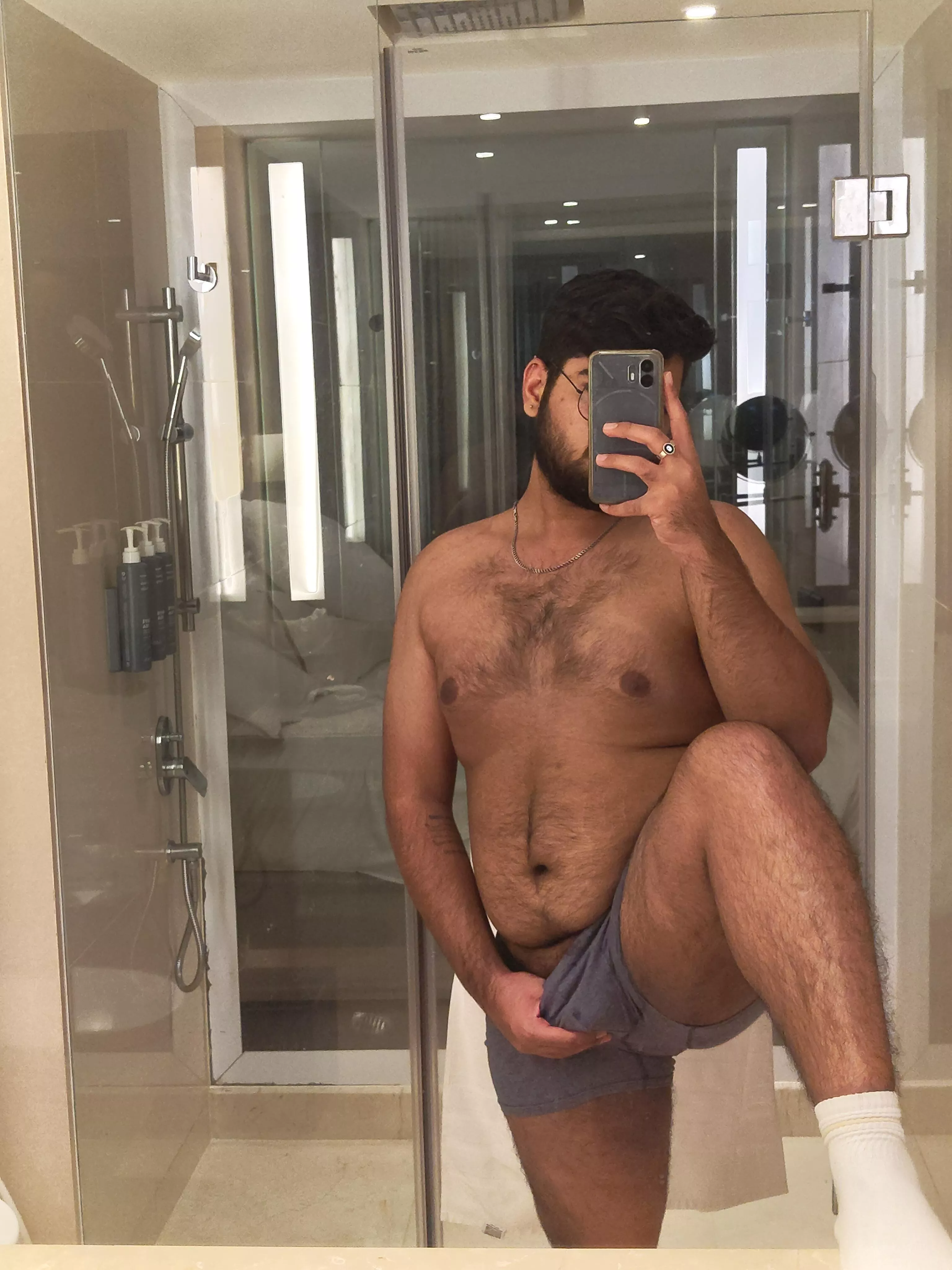 High and hornyy affff. Ladies hmu pleaseee ;)