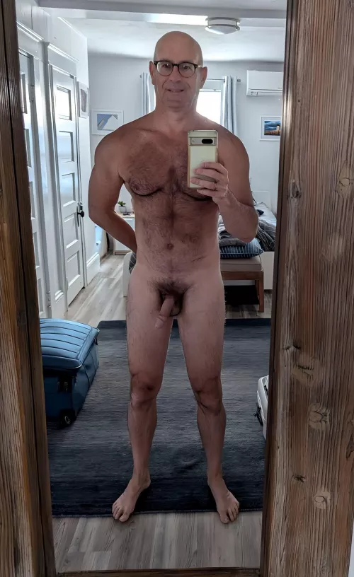 How do you like my outfit?