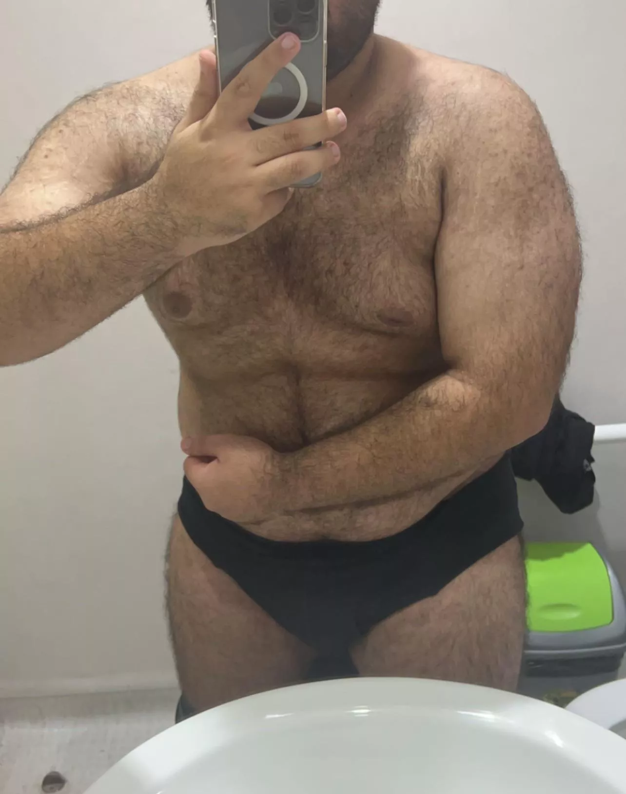 Just a 21 yo bear bottom showing off