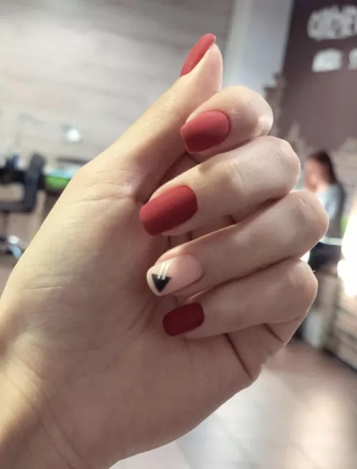 This manicure will look good on your body 