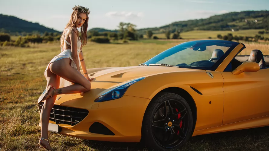 Tiffany Tatum Ferrari 3840x2160