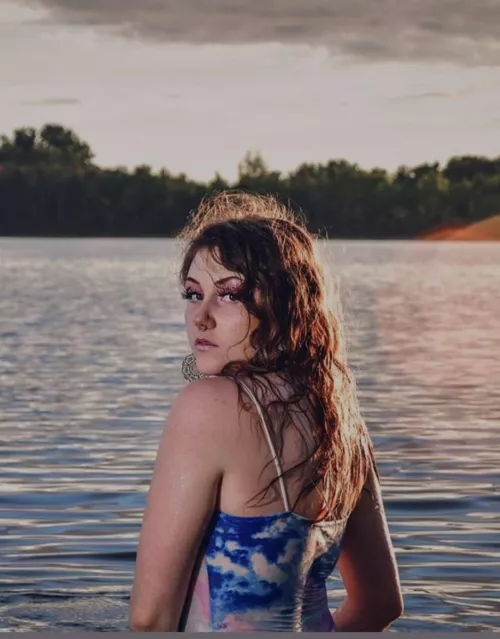 wanna go for a swim after the gym? 