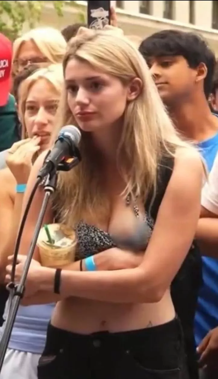 Anyone know her name, Saw her on twitter