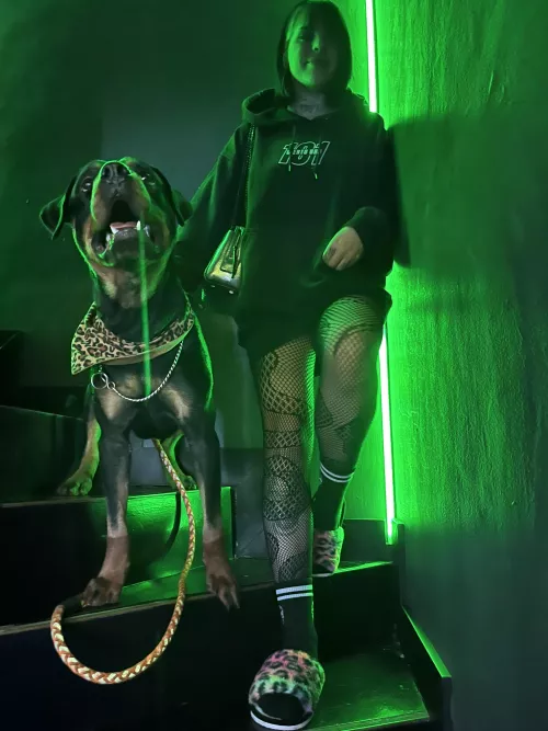 Do you like my outfit?