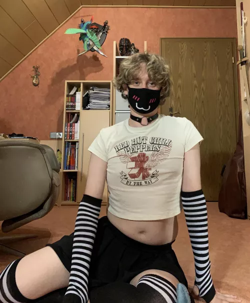 Hey you all cute people :3 