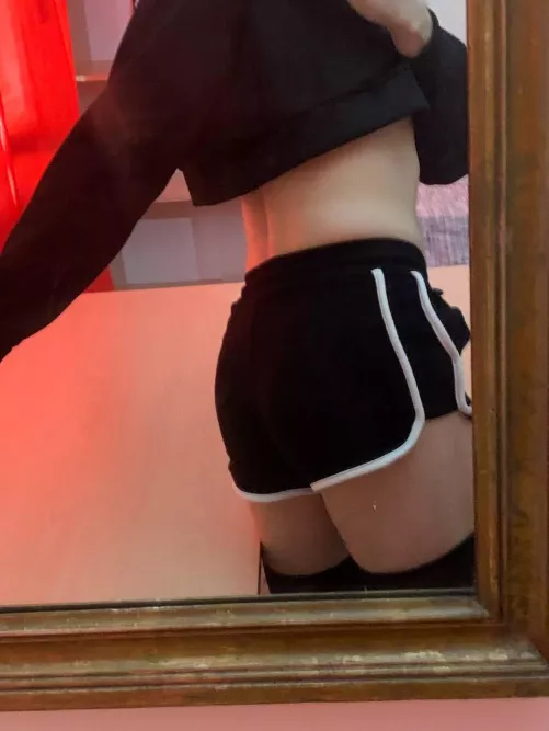 I bought my first femboy short 🥰