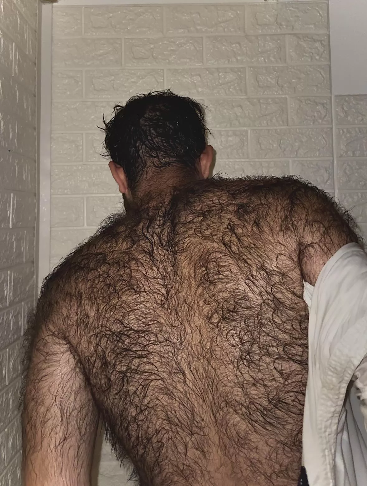 Anyone to give me a massage 😛😛