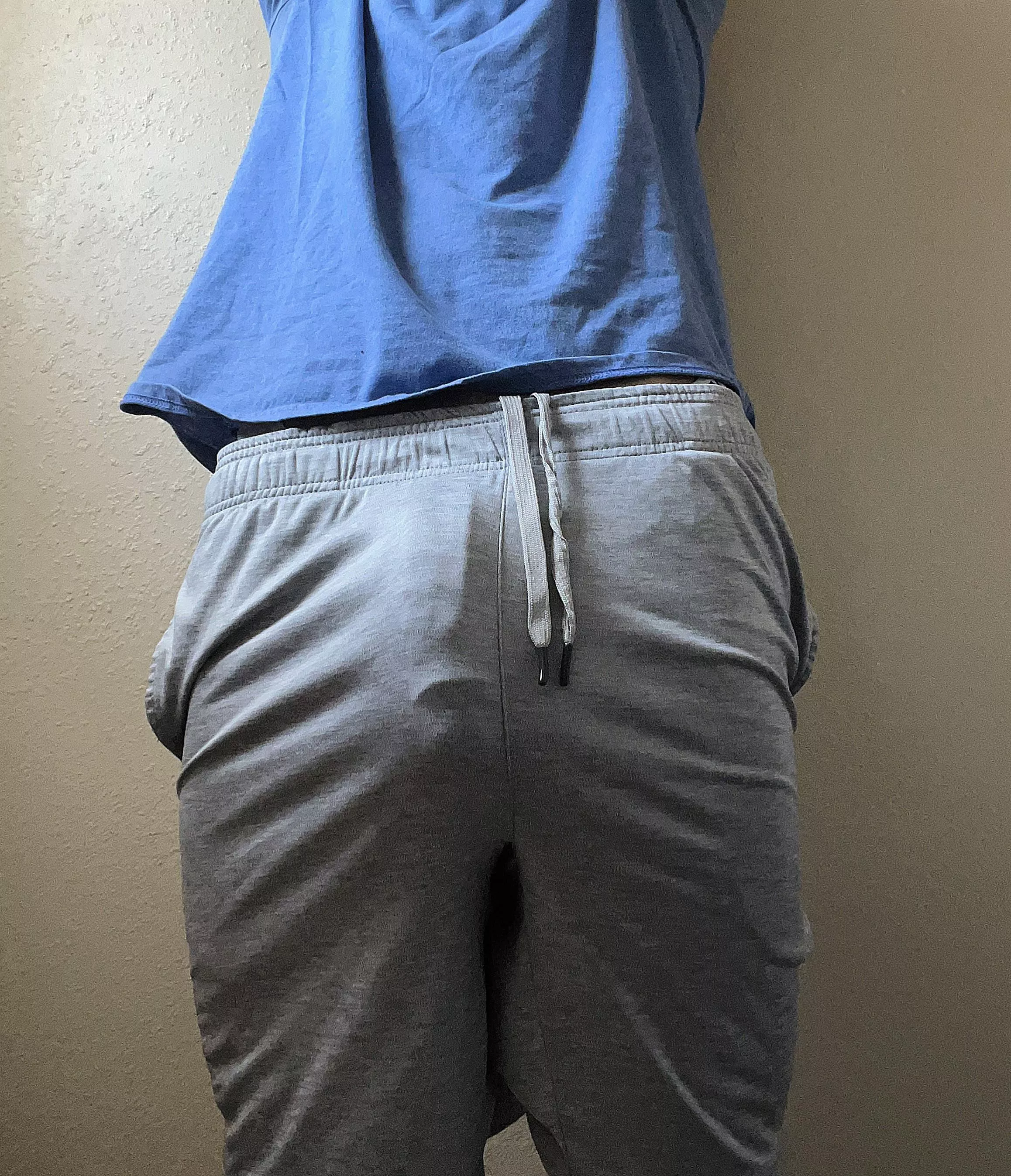 Blue on grey is nice 