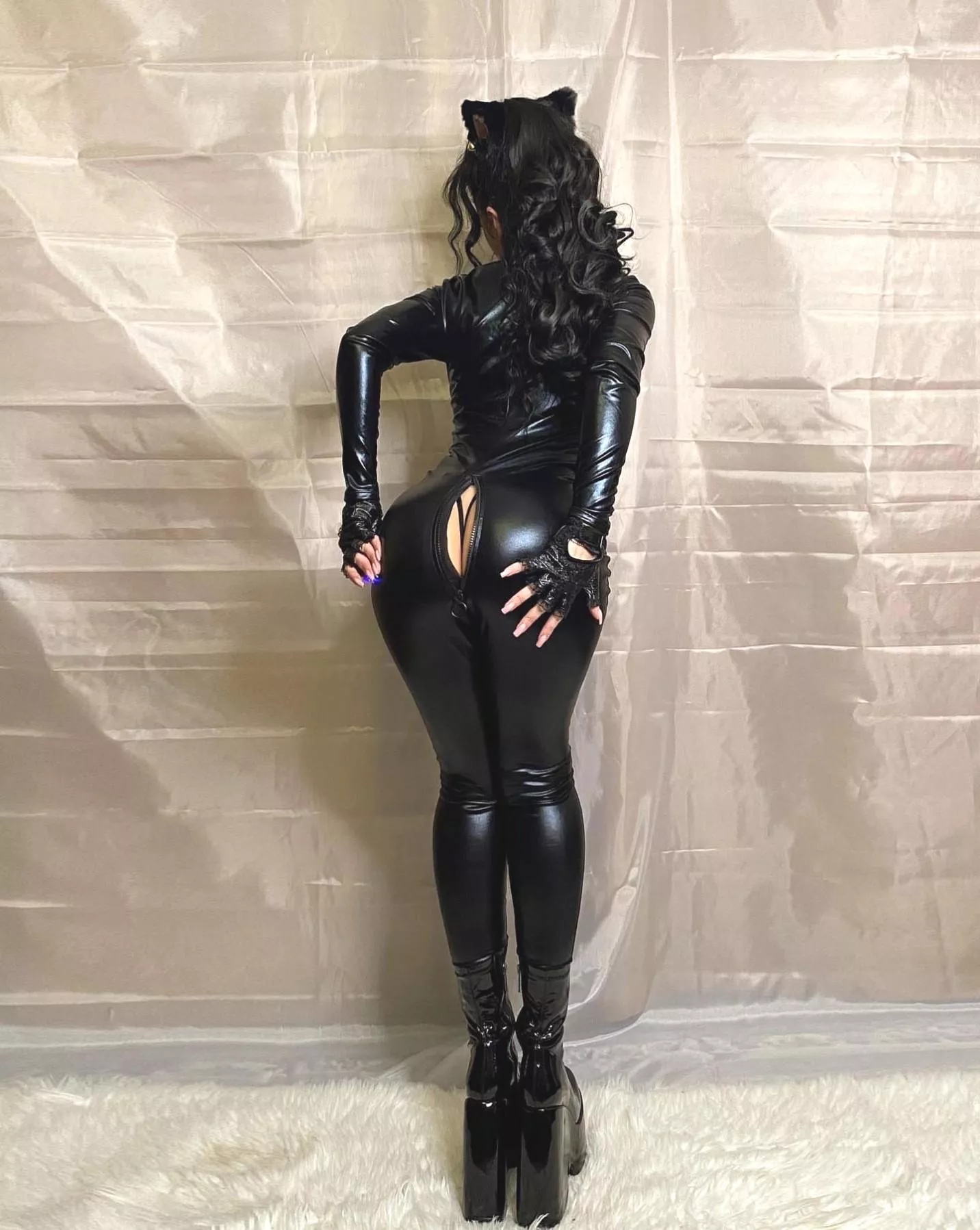 Can you make this kitty scream?