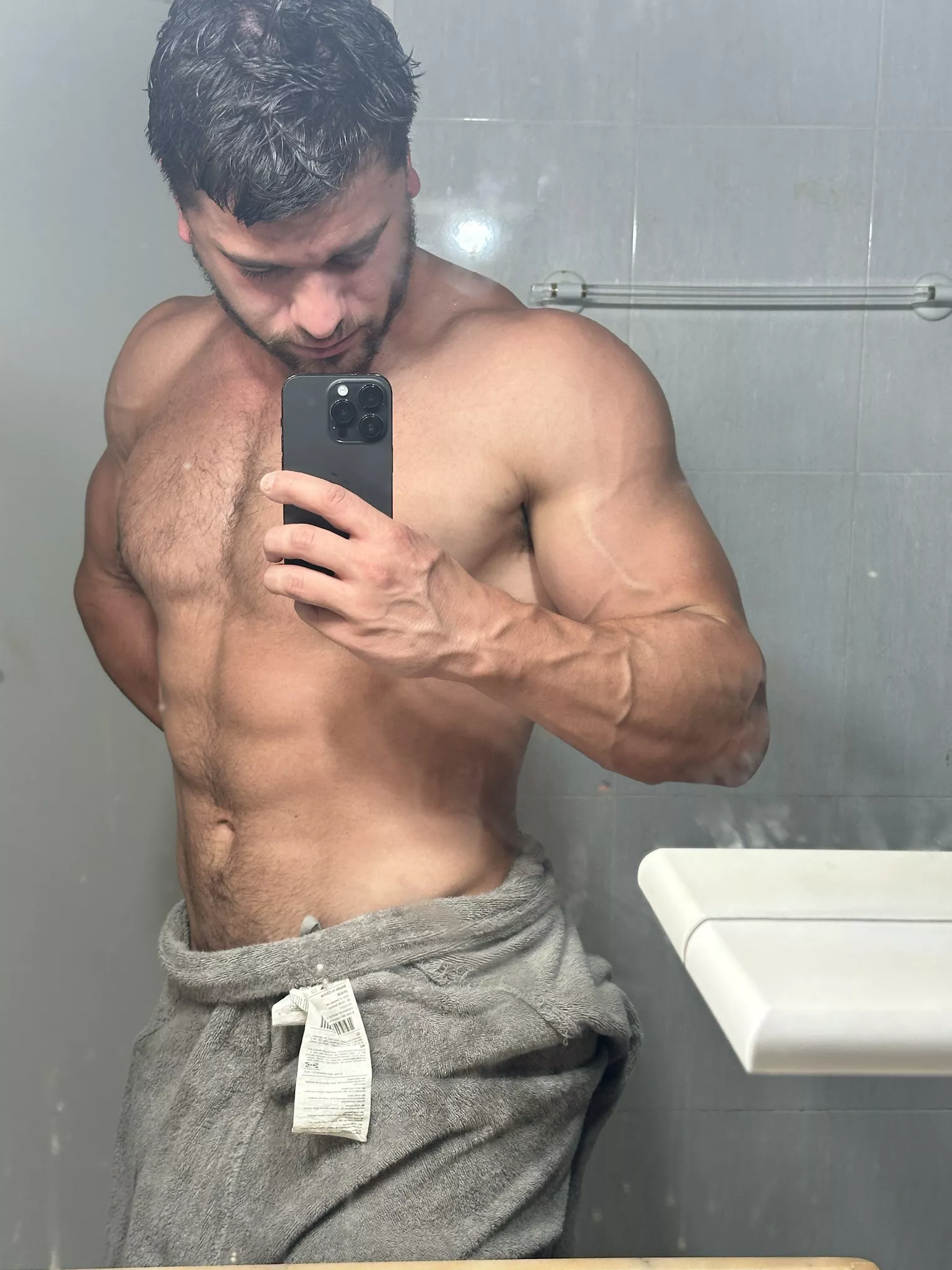 Come and take out my towel
