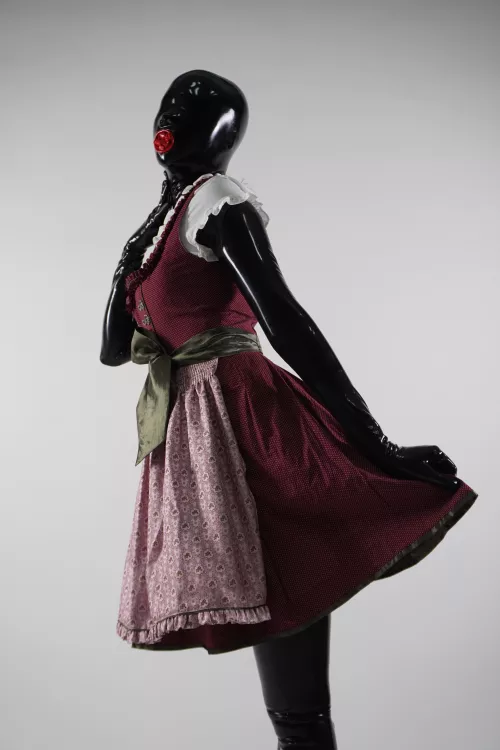 Dirndl rubber doll 