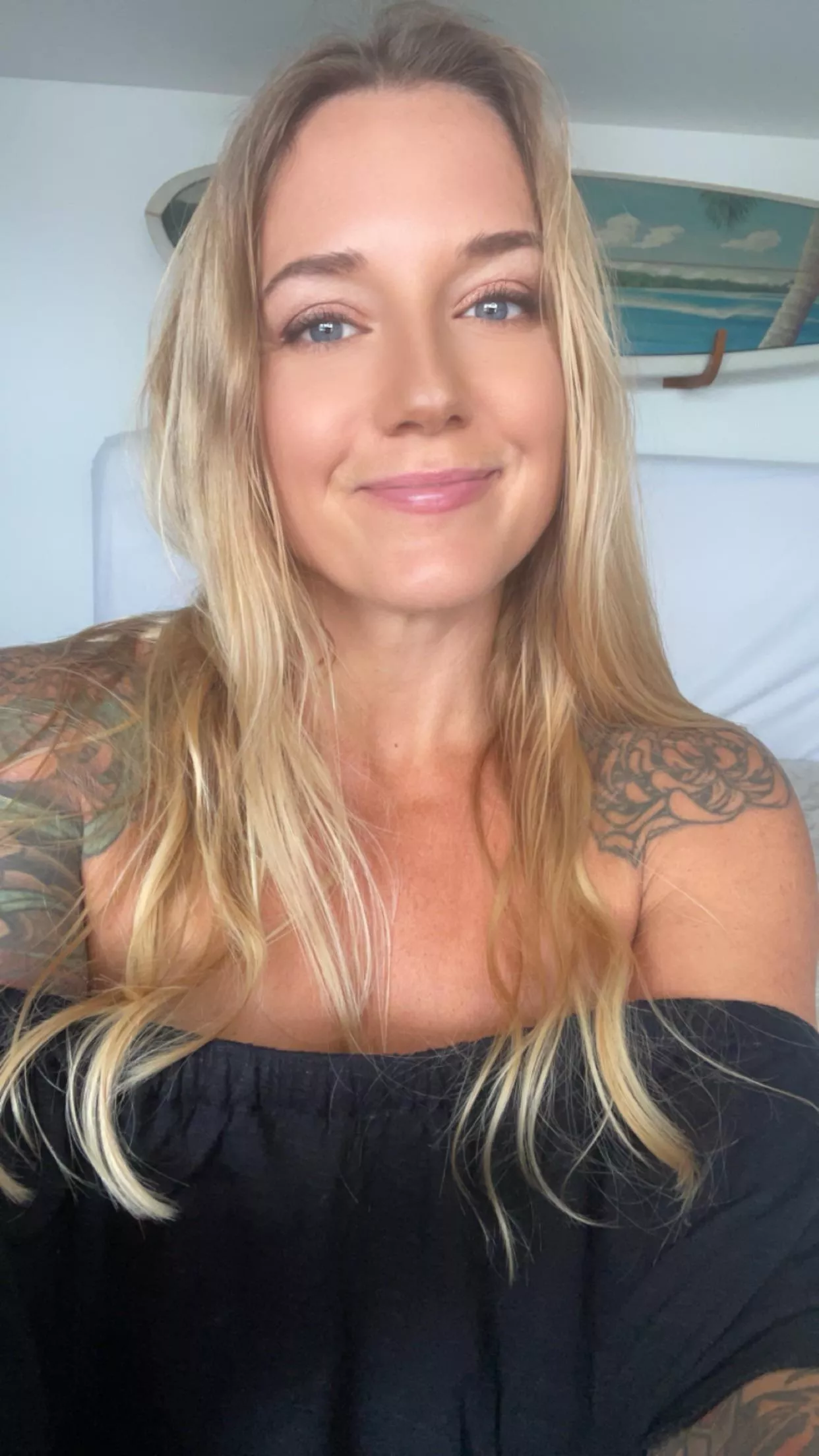 Good evening, friends 🖤