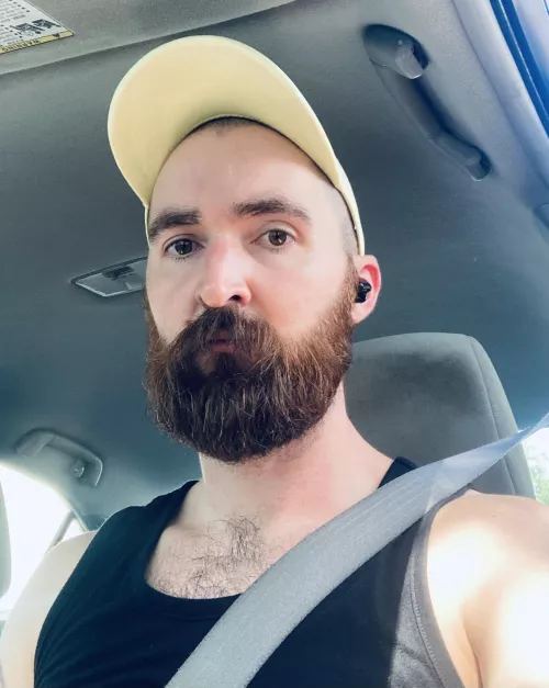 Had a good beard day 🧔🏻👹