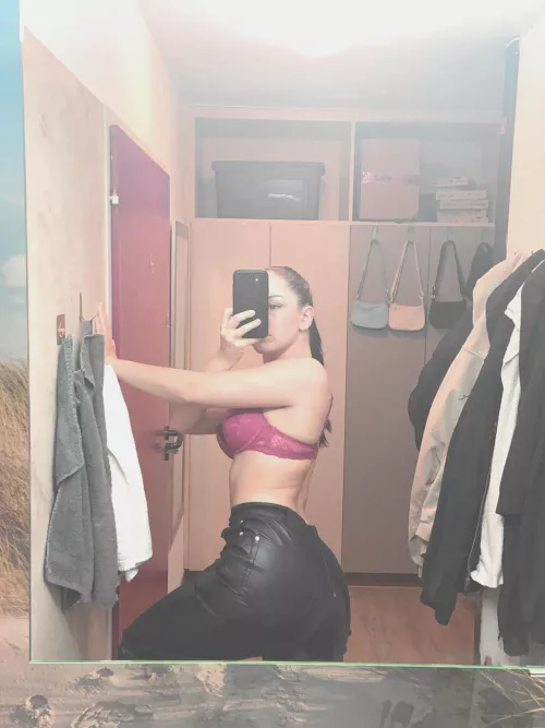 i am looking hot right?