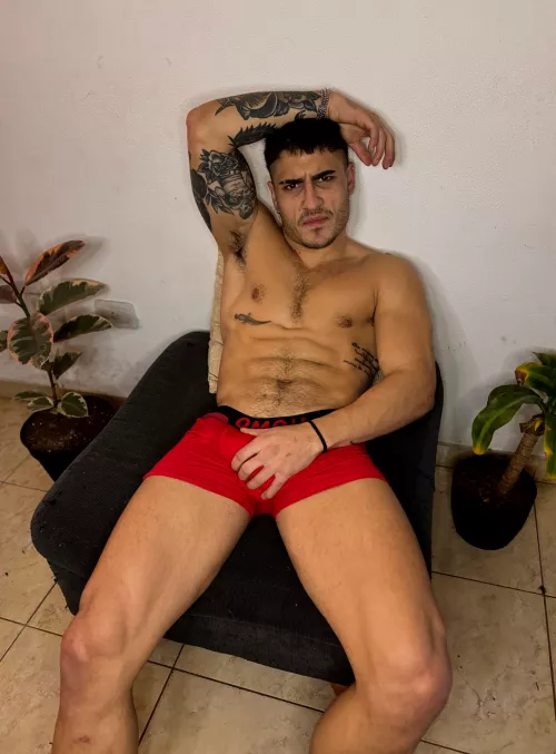 I don't play hard to get, i play to get you hard