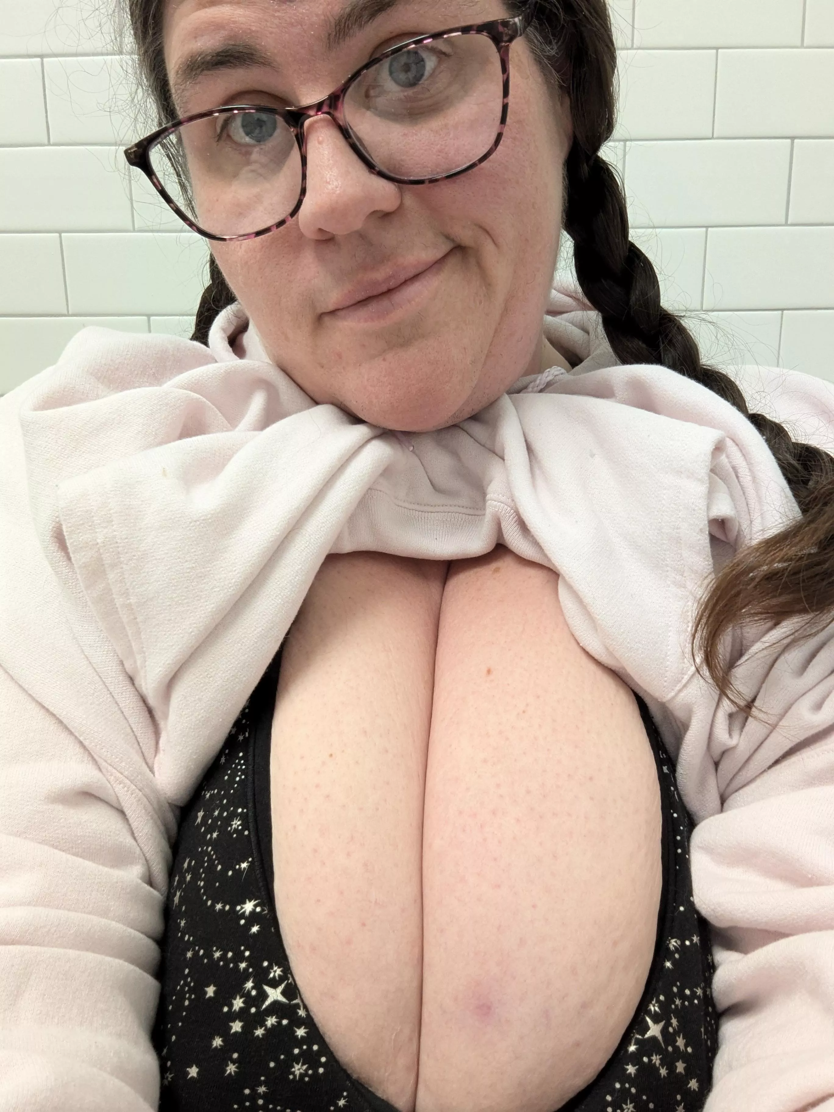 I love the burr months. Its finally fall