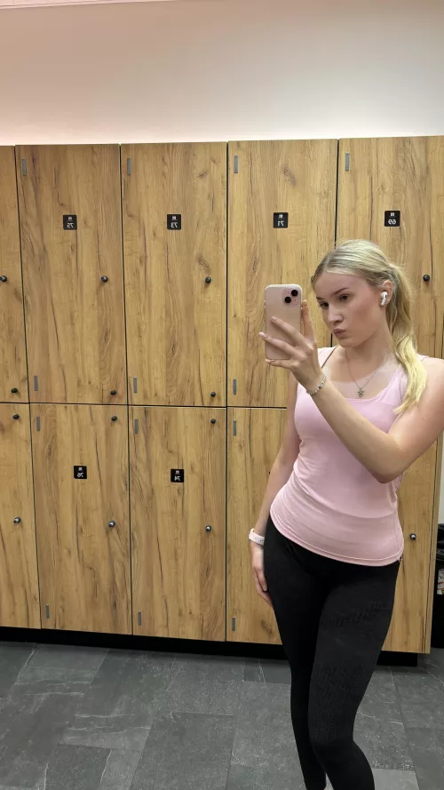 If I was your wife you could expect this daily.. 