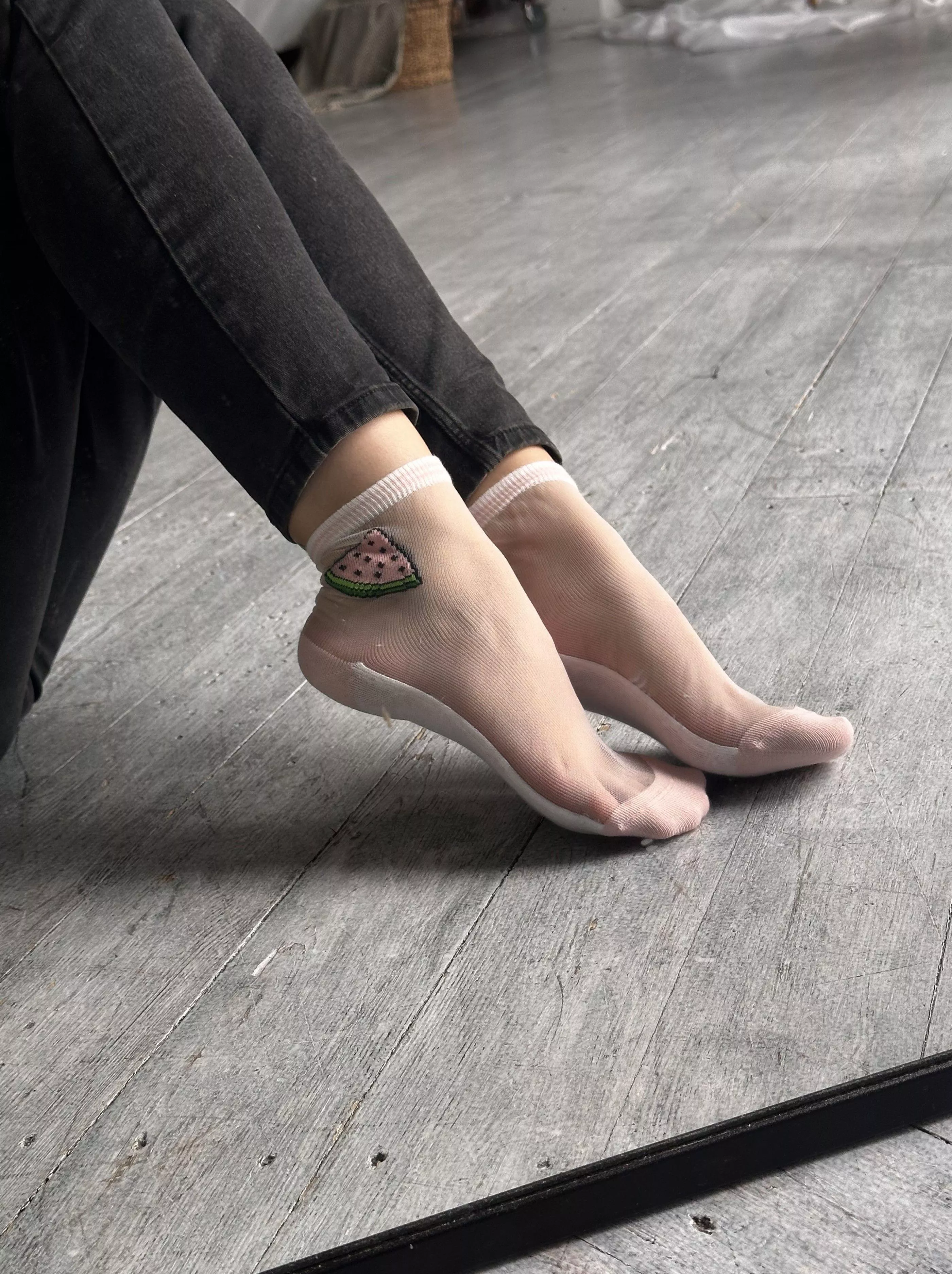 I’ll let you fuck my face if you give me a foot rub first…