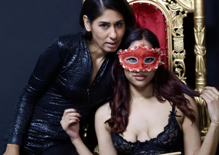 Sahara Knite made me bi hehe [F]