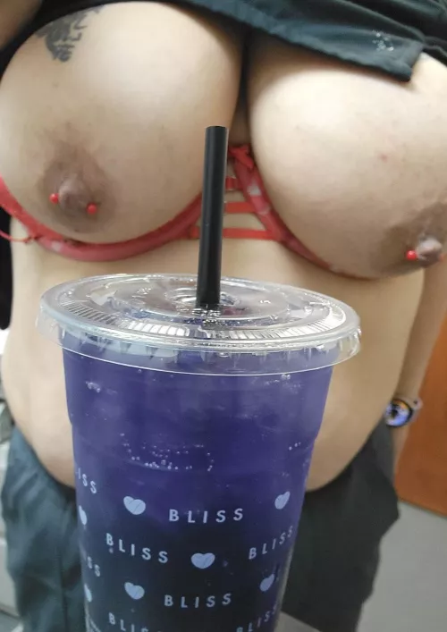 Blissful way to start the day [F]