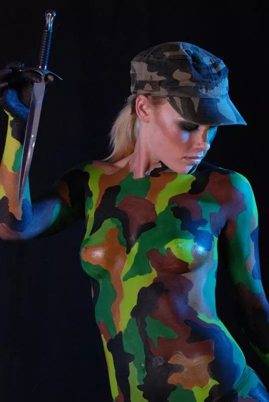 Camouflage body paint