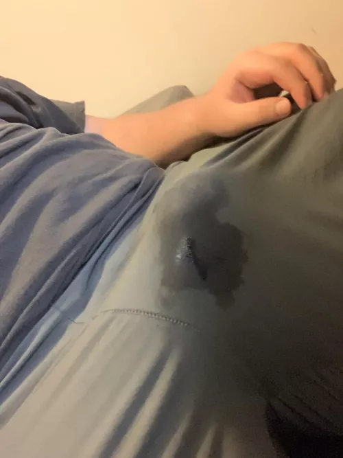 Can’t even leave my room right now so horny (22)