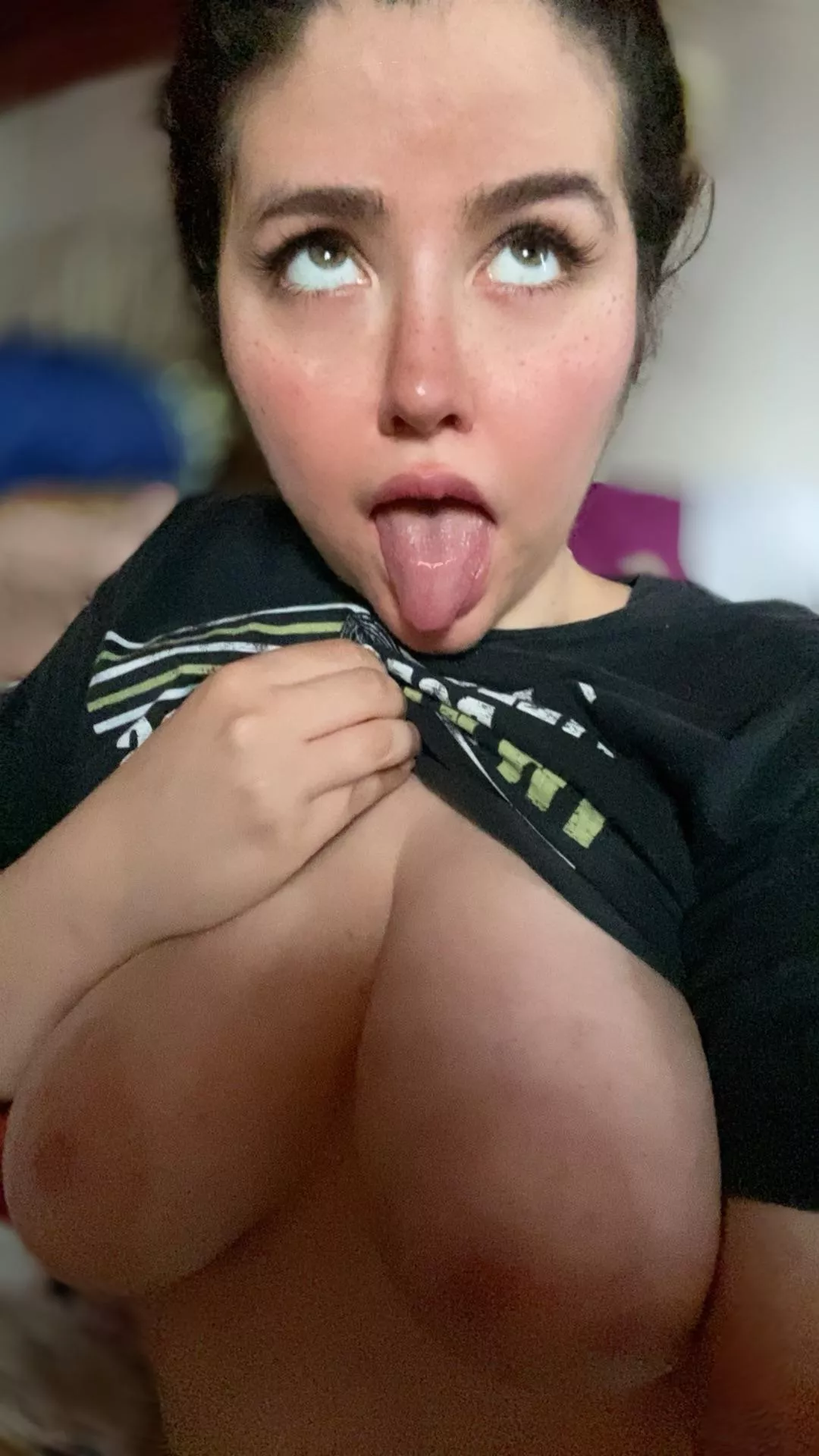 do I look really sexy babe?