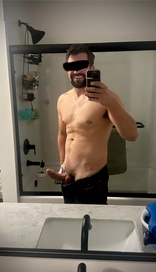 Ever wonder what the average guy is packing?