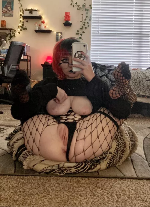 Goth girls don’t let you pull out, I hope that doesn’t stop you