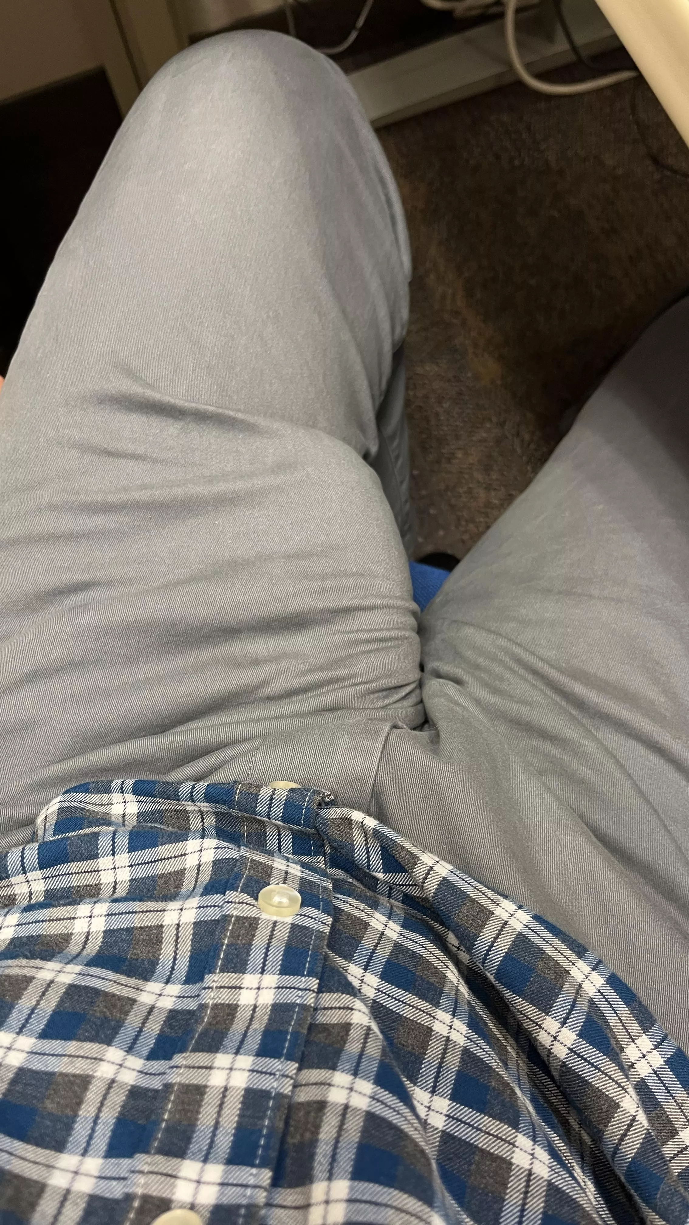 Happy Monday from the office friends! [33]