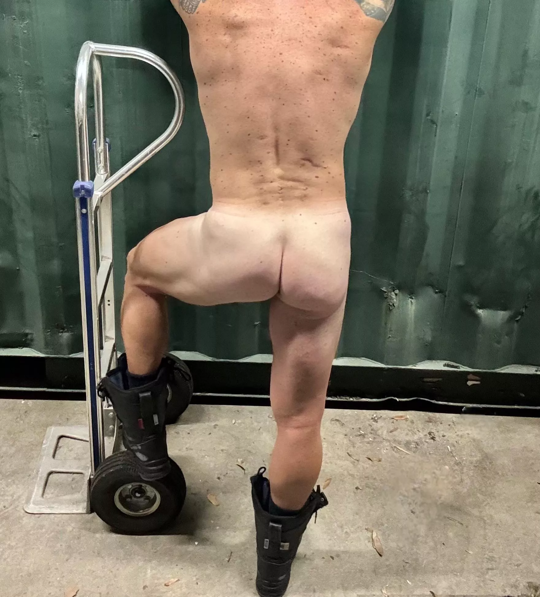 I got some new boots 💁🏻‍♂️