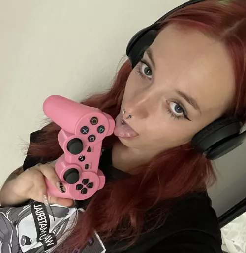 I hope you like gamers with red hair