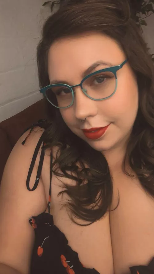 I love getting all dolled up!