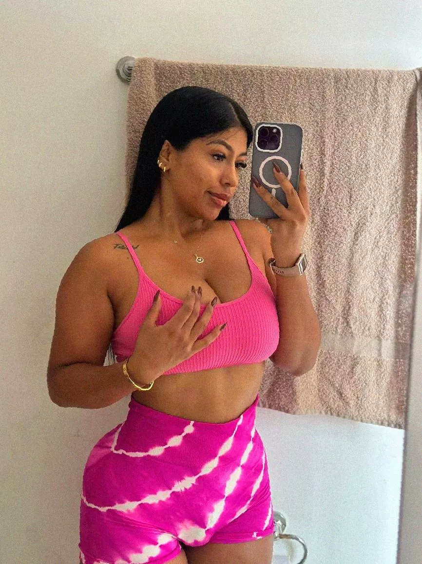 Those bi girl + femboy friendships really hit different 😭 We’ve been fucking like bunnies.