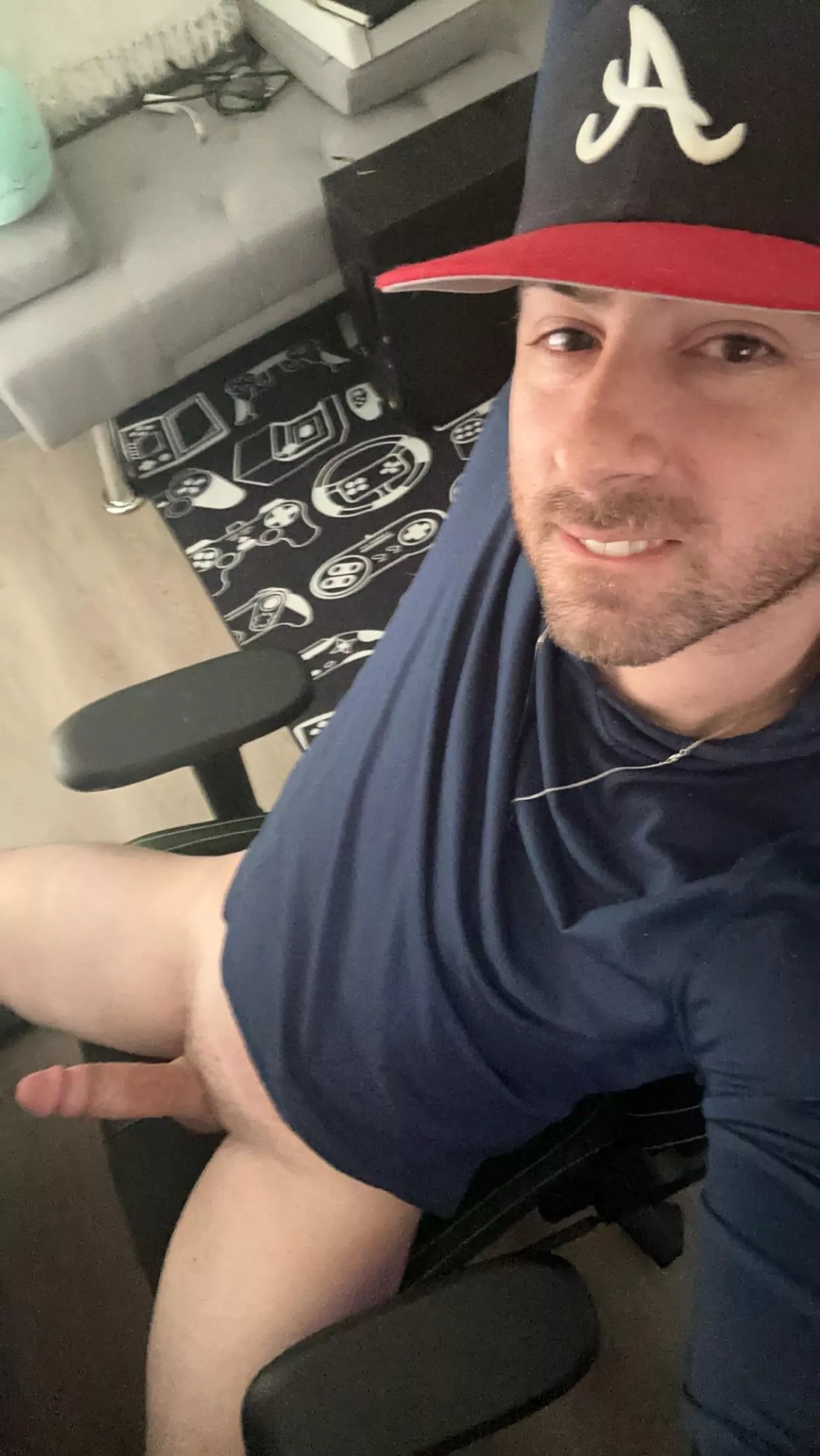 Work from home attire this Monday 😈